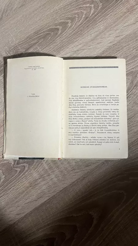 Keturiasdešimt vergių - Aautorių kolektyvas, knyga 5