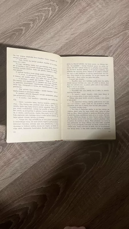 Keturiasdešimt vergių - Aautorių kolektyvas, knyga 4