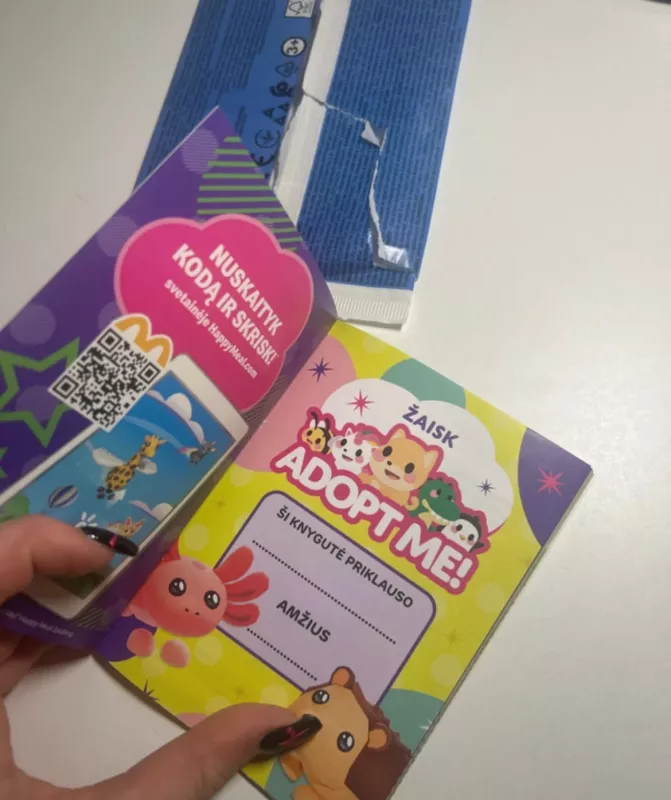 adopt me - uplift games, knyga 4