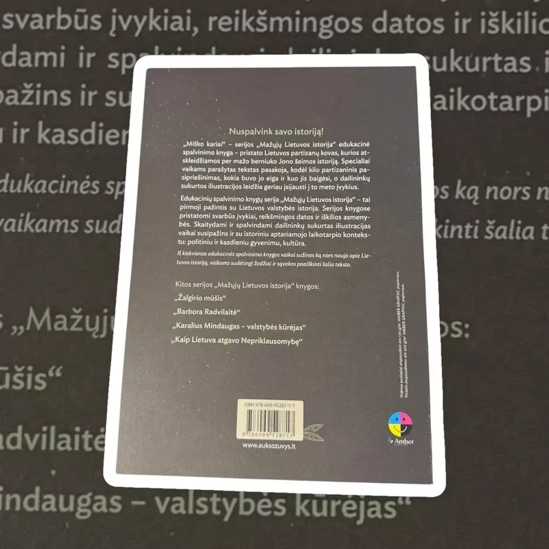 Miško kariai. Spalvinimo knyga - Autorių Kolektyvas, knyga 3