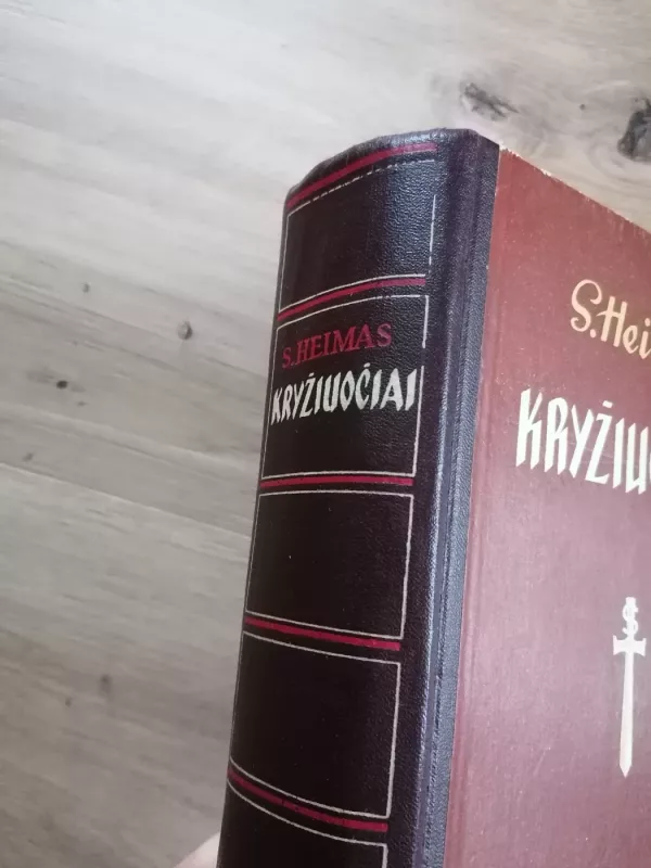 Kryžiuočiai - Stivenas Heimas, knyga 3