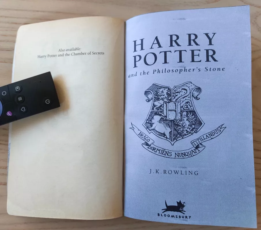 Harry Potter And The Philosopher's Stone Bloomsbury UK, First British Edition - J.K. Rowling, knyga 4