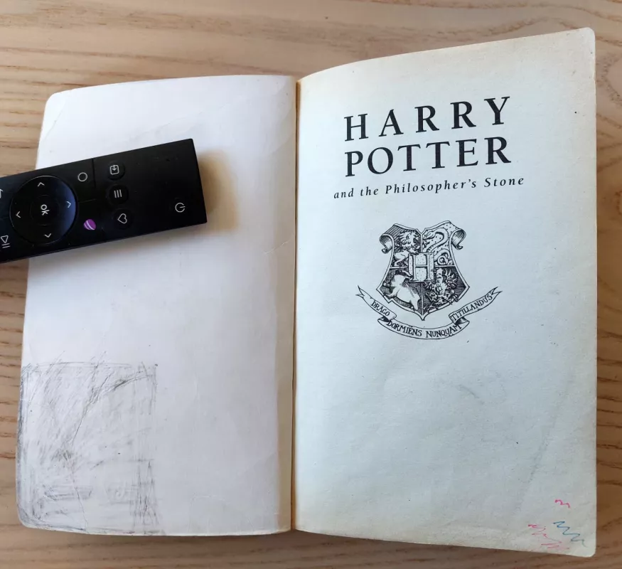 Harry Potter And The Philosopher's Stone Bloomsbury UK, First British Edition - J.K. Rowling, knyga 3