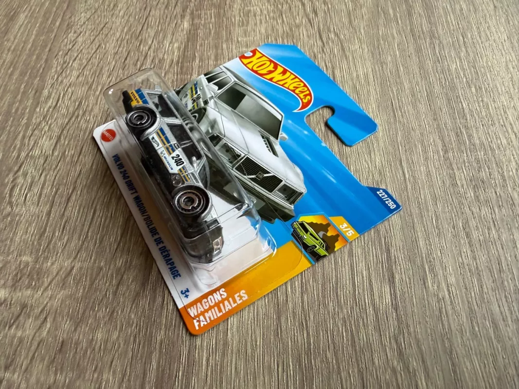 Volvo 240 Drift Wagon Bolide De Derapage Hot Wheels - , namai ir interjeras 4