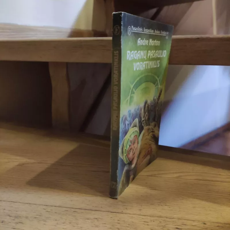 Raganų pasaulio voratinklis (PFAF 7) - Andre Norton, knyga 5
