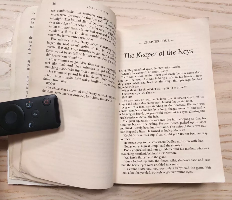 Harry Potter And The Philosopher's Stone Bloomsbury UK, First British Edition - J.K. Rowling, knyga 6