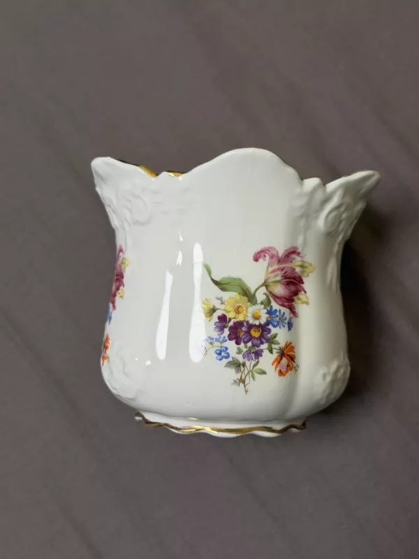 Balta vaza su gelių ornamentais - , namai ir interjeras 4