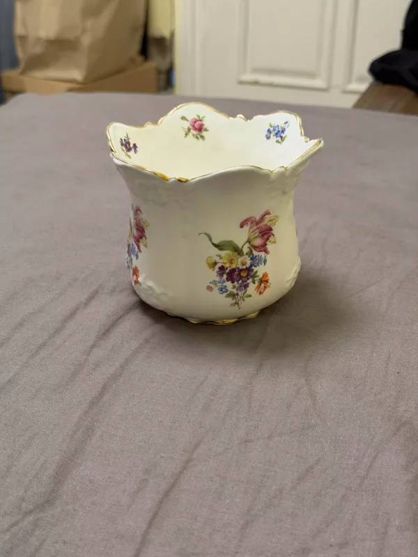 Balta vaza su gelių ornamentais - , namai ir interjeras 3