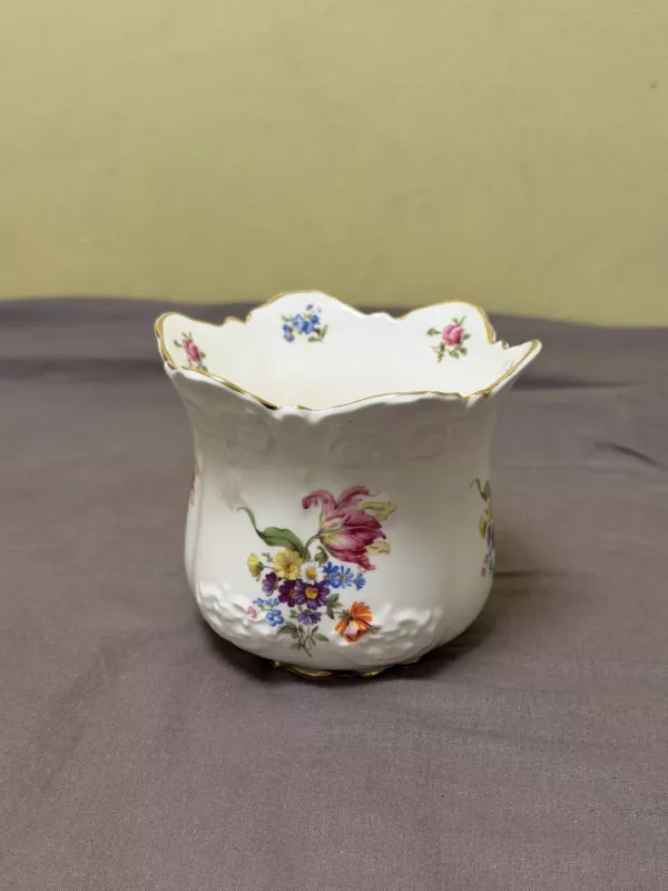 Balta vaza su gelių ornamentais - , namai ir interjeras 2