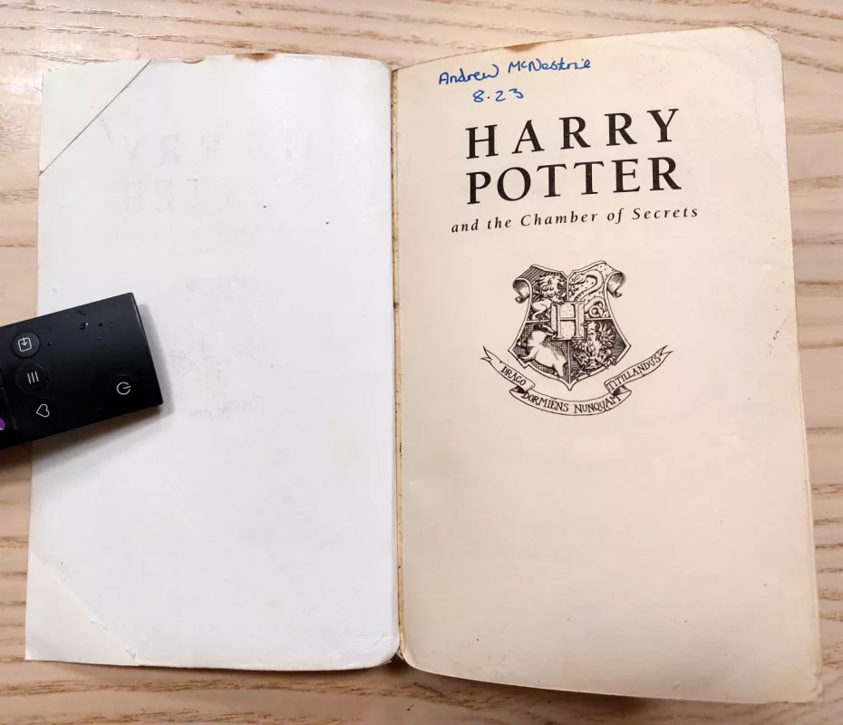 Harry Potter and the Chamber of Secrets Publisher: Bloomsbury UK, First British - Rowling, knyga 3