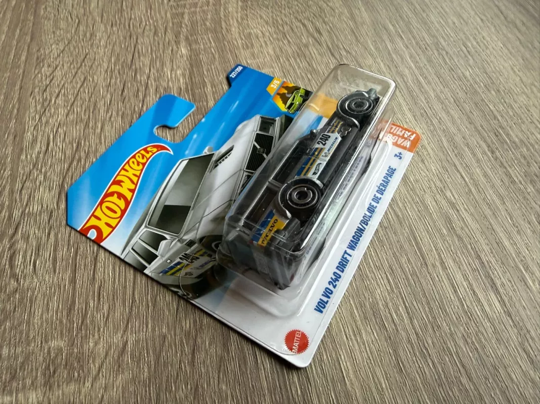 Volvo 240 Drift Wagon Bolide De Derapage Hot Wheels - , namai ir interjeras 3