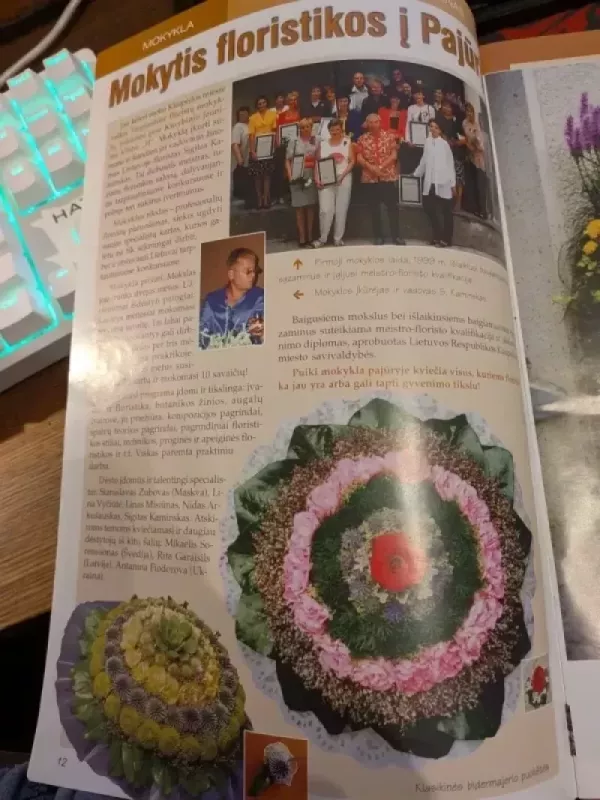 Floristika - Autorių grupė, knyga 4