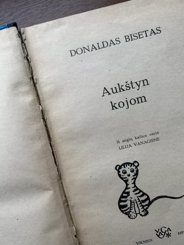 Aukštyn kojom - Donaldas Bisetas, knyga 4