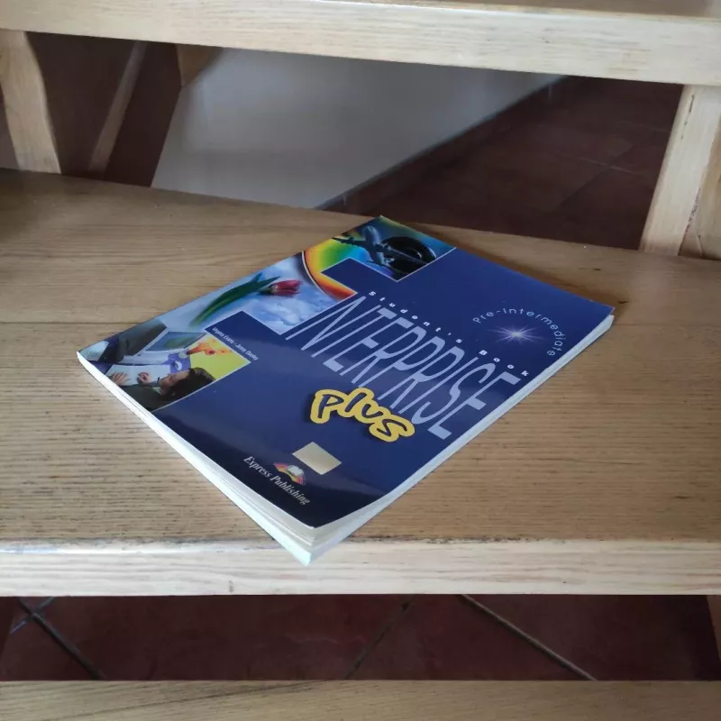 Enterprise Student's Book Plus - Jenny Dooley,Virginia Evans, knyga 6