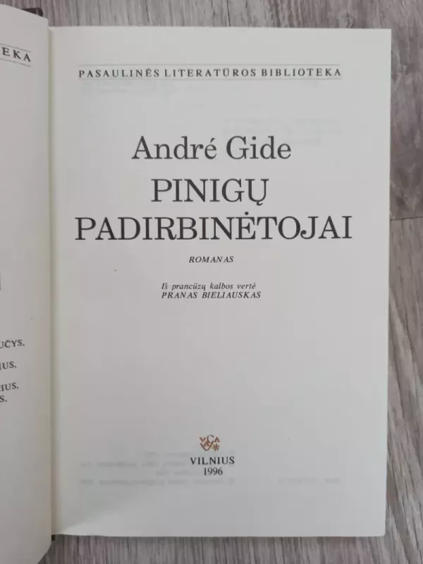 Pinigų padirbinėtojai - Andre Gide, knyga 3