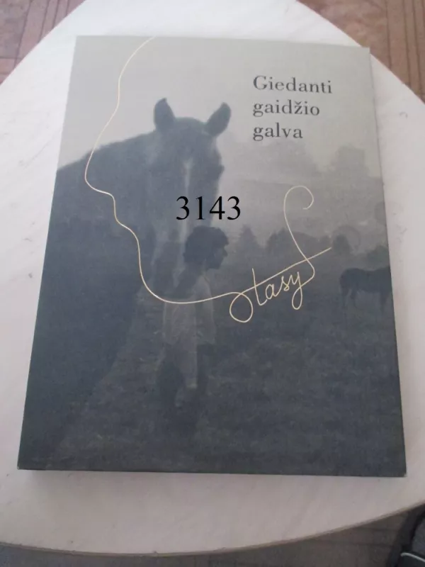 Giedanti gaidžio galva - Stasys Eidrigevičius, knyga 2