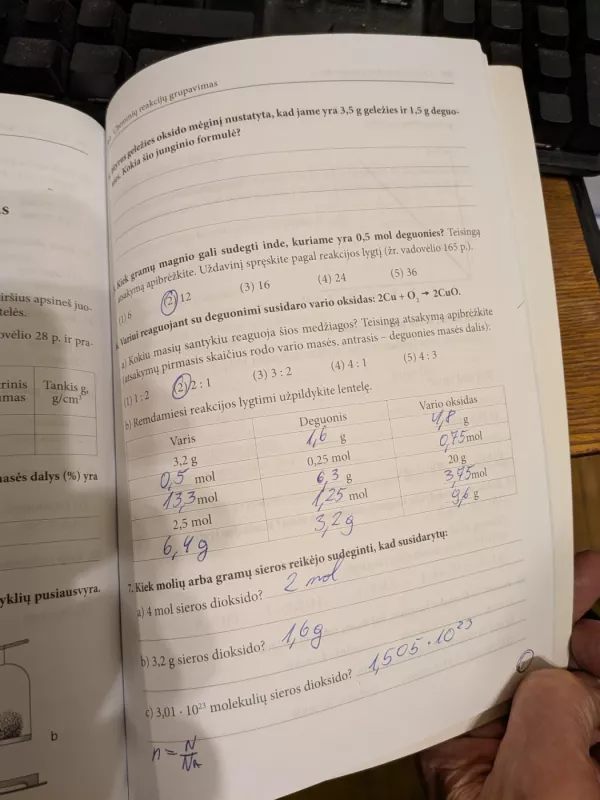 Chemijos pratybos 8 klasei - Regina Jasiūnienė, Virgina  Valentinavičienė, knyga 3