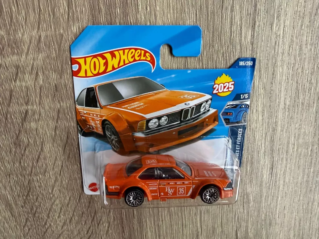 BMW 635 CSi Hot Wheels - , namai ir interjeras 5