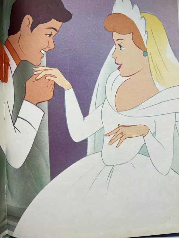 Pelenė - Walt Disney, knyga 5