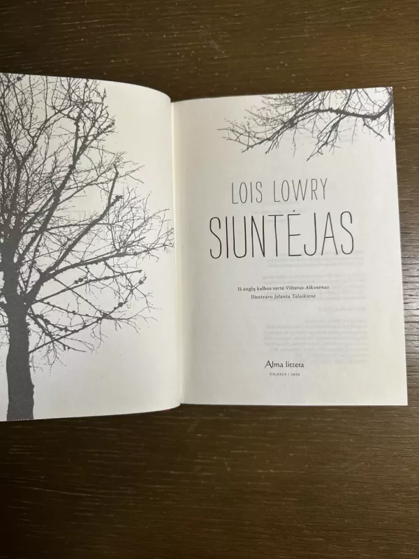 Siuntėjas (vaikams nuo 10 metų) - Lois Lowry, knyga 5