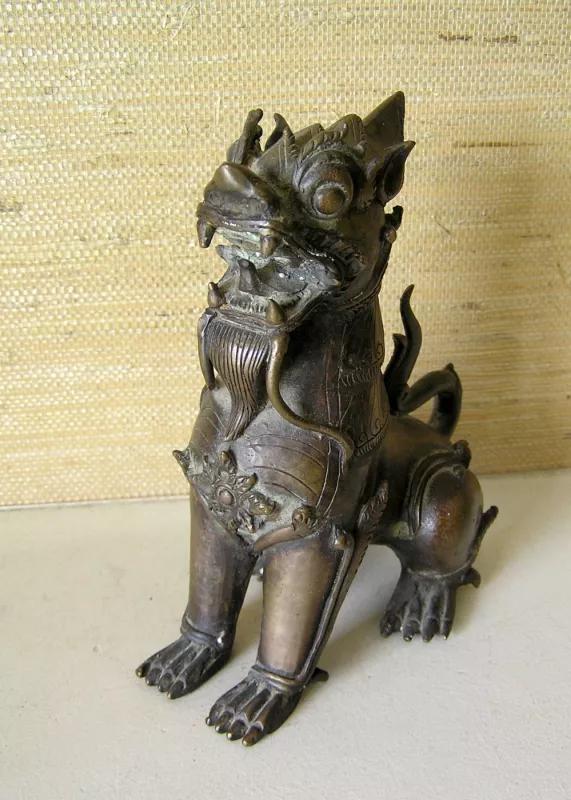 Kambodžos šventyklos sargo statula (Singha) - , namai ir interjeras 3