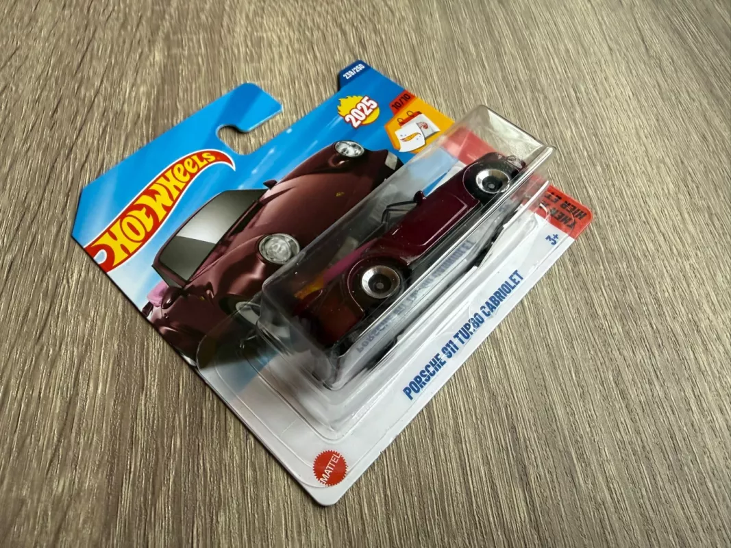 Porsche 911 Turbo Cabriolet Hot Wheels - , namai ir interjeras 3