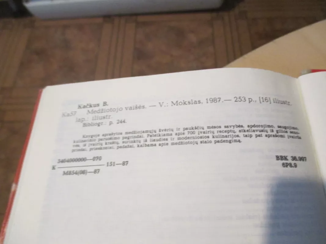 Medžiotojo vaišės - Bronius Kačkus, knyga 5