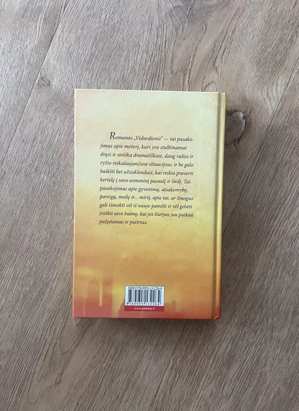 Vidurdienis - Nora Roberts, knyga 2