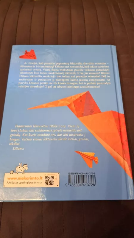 Popieriniai lėktuvėliai - Steve Worland, knyga 3