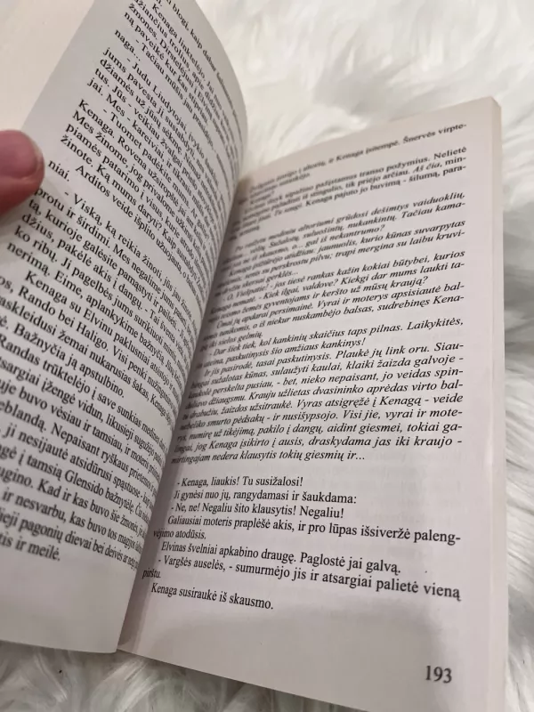 A. D. 999 - Jadrien Bell, knyga 3