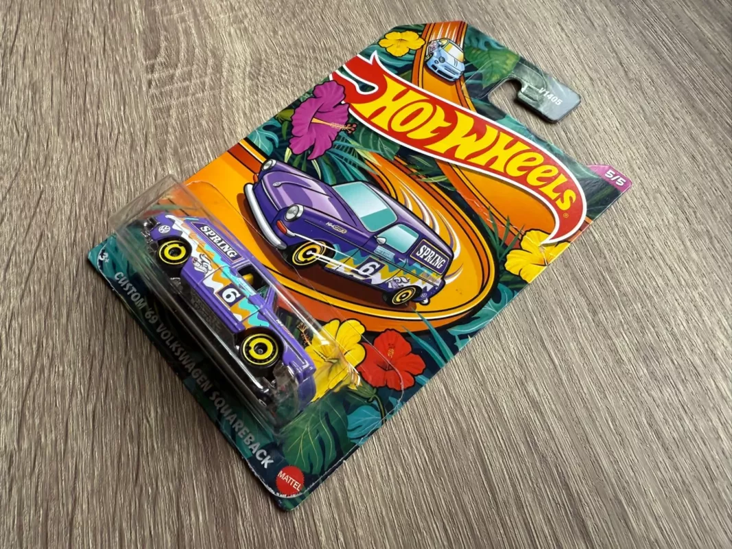 Custom 69 Volkswagen Squareback Hot Wheels - , namai ir interjeras 4