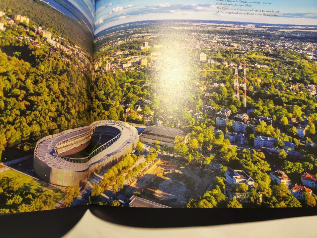 LIETUVA. Ten, kur širdis... Where the heart is... - Justina Šveikytė, knyga 5