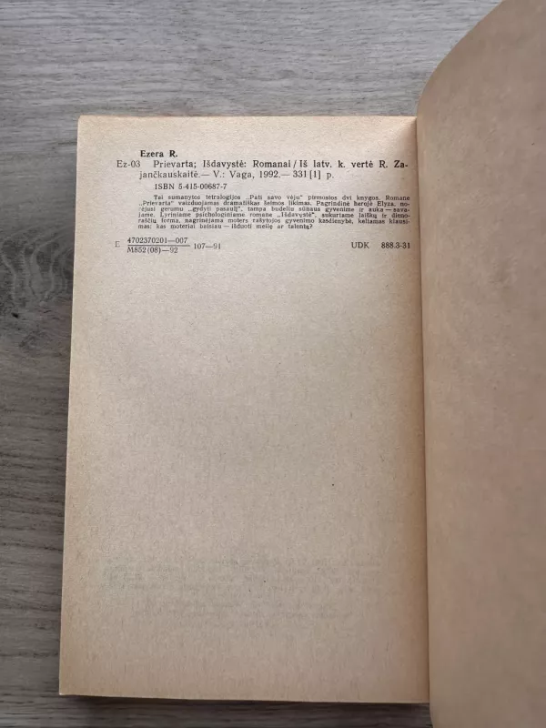 Prievarta. Išdavystė - Regina Ezera, knyga 6