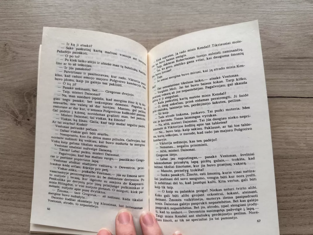 Karibų paslaptis - Agata Kristi, knyga 4