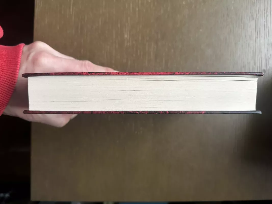 Pragaištingas sprendimas, Skambutis, Parašyta krauju, Genzė, Mirusiųjų galerija, Egzekutorius, Krucifiksas, Stebintis mirtį, Vieną po kito, Mirties skulptorius, Blogio medžioklė, Šešėlis naktyje, Juk esu mirtisis, - Chris Carter, knyga 3