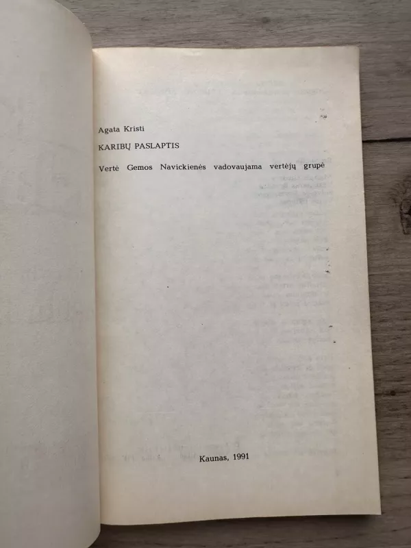 Karibų paslaptis - Agata Kristi, knyga 3