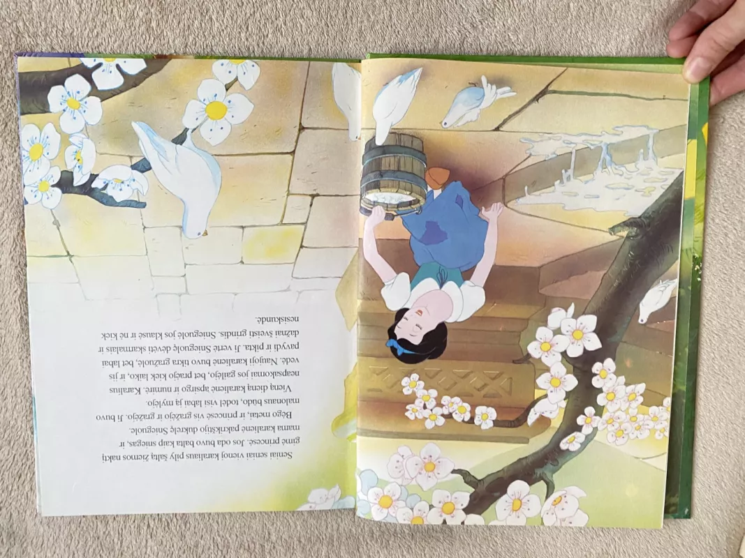 Snieguolė - Walt Disney, knyga 5