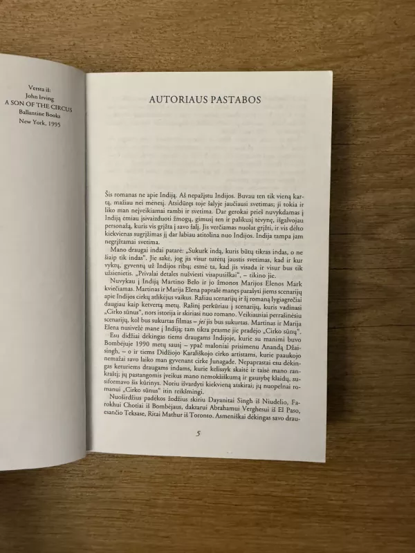Cirko sūnus - John Irving, knyga 4