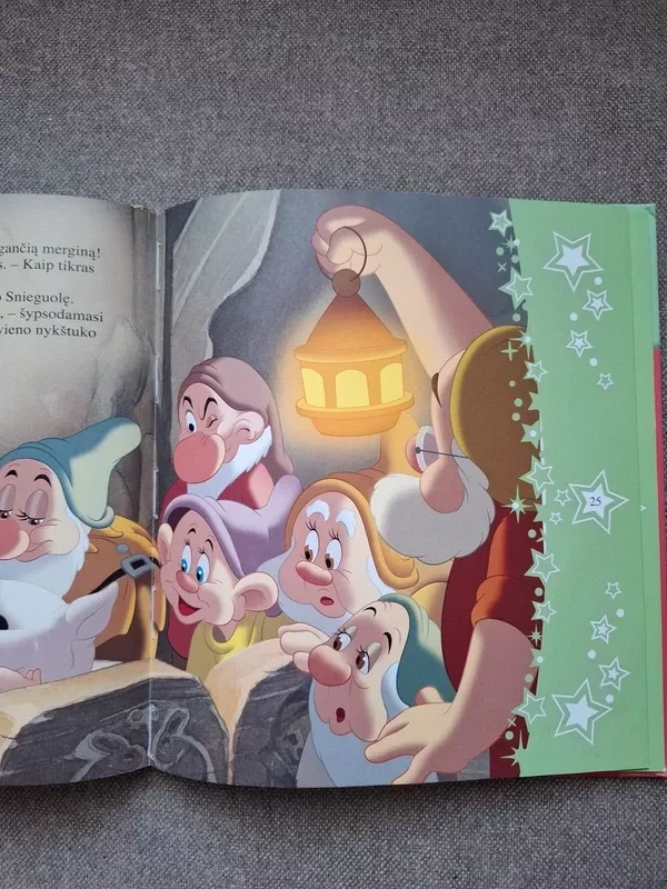 Snieguolė ir septyni nykštukai - Walt Disney, knyga 6