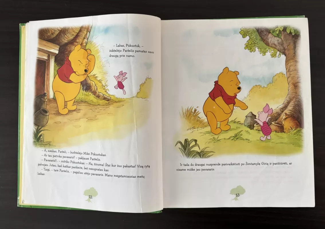 Metų laikai su Mikė Pūkuotuku - Walt Disney, knyga 4