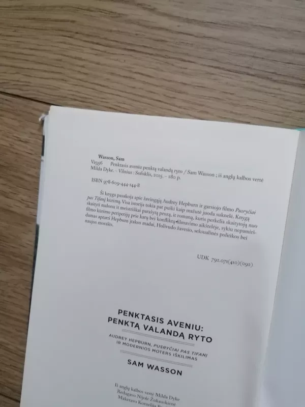 Penktasis aveniu: penktą valandą ryto - Sam Wasson, knyga 6