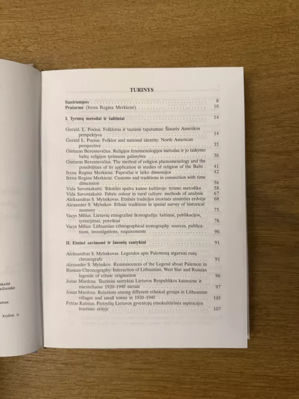 Etninė kultūra ir tapatumo raiška - Autorių Kolektyvas, knyga 4