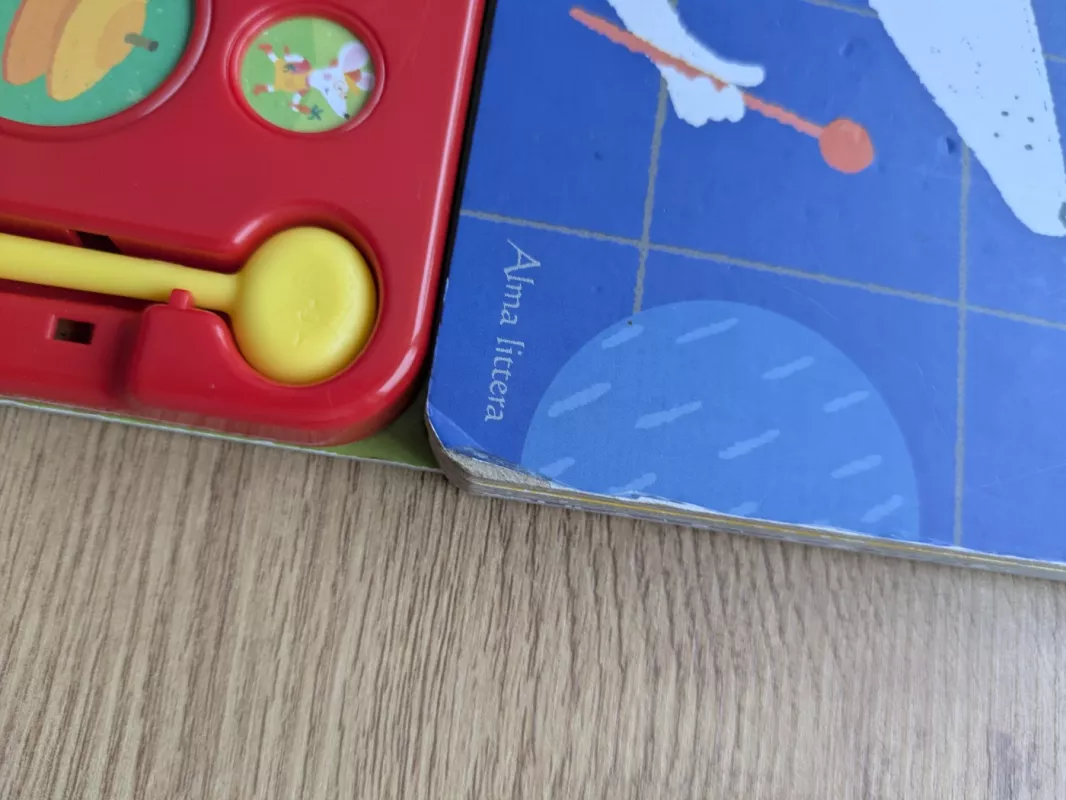 Drum Drum Drumbacėlė. Groju būgnais. Mokausi lietuviškų dainelių - Greta Alice, knyga 5