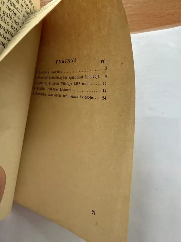 Lietuvos krikštas : krikščionybės įvedimo Lietuvoje 550 metų jubiliejui paminėti - St. Telksnys, knyga 6