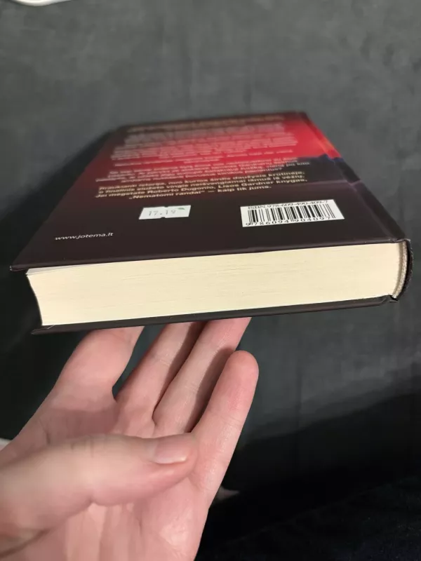 Nematomi randai - Angela Marsons, knyga 4