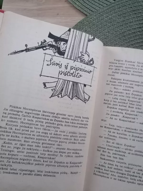 Plėšikas Hocenplocas - Otfrydas Proisleris, knyga 6