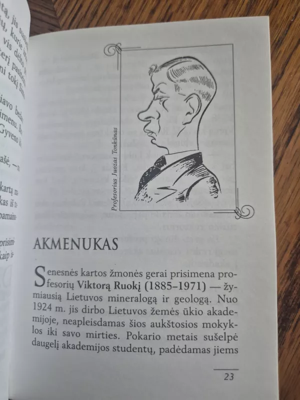 Linksmos istorijos apie įžymius Lietuvos žmones - V. Sasnauskas, ir kiti , knyga 4