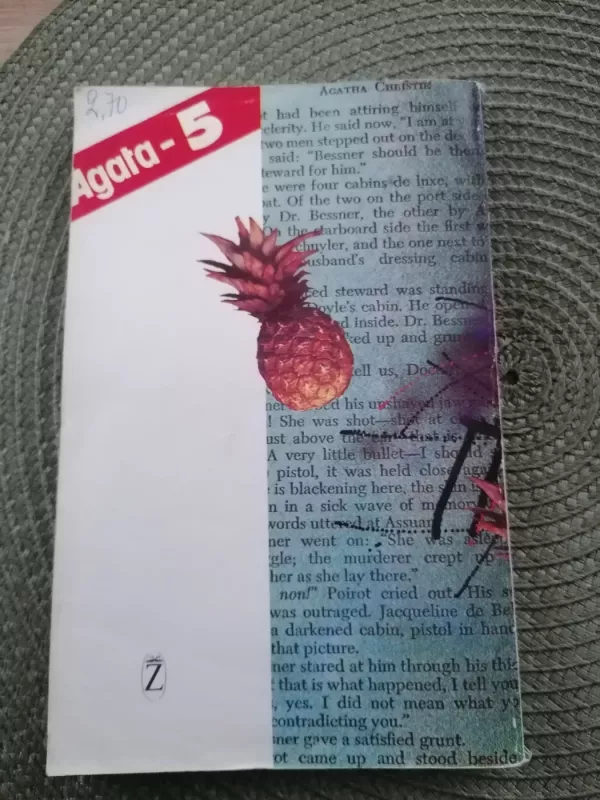 Mirtis šampano taurėje - Agatha Christie, knyga 5