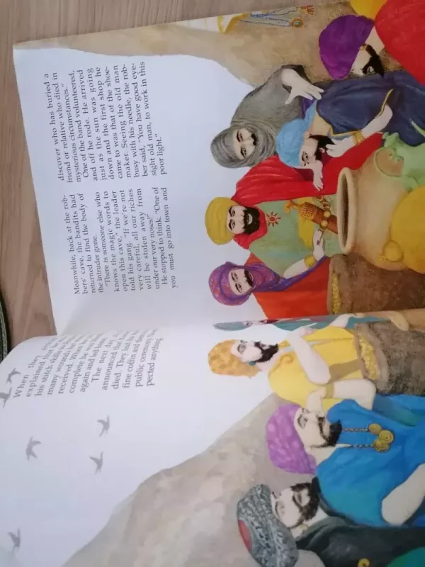 Ali Baba and the forty thieves - Autorių kolektyvas, red. L. Kurila, knyga 4