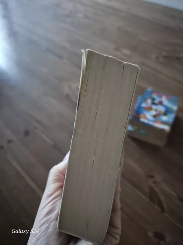 Donaldas ir kiti. Slaptieji agentai Ančiogaloje - Walt Disney, knyga 5